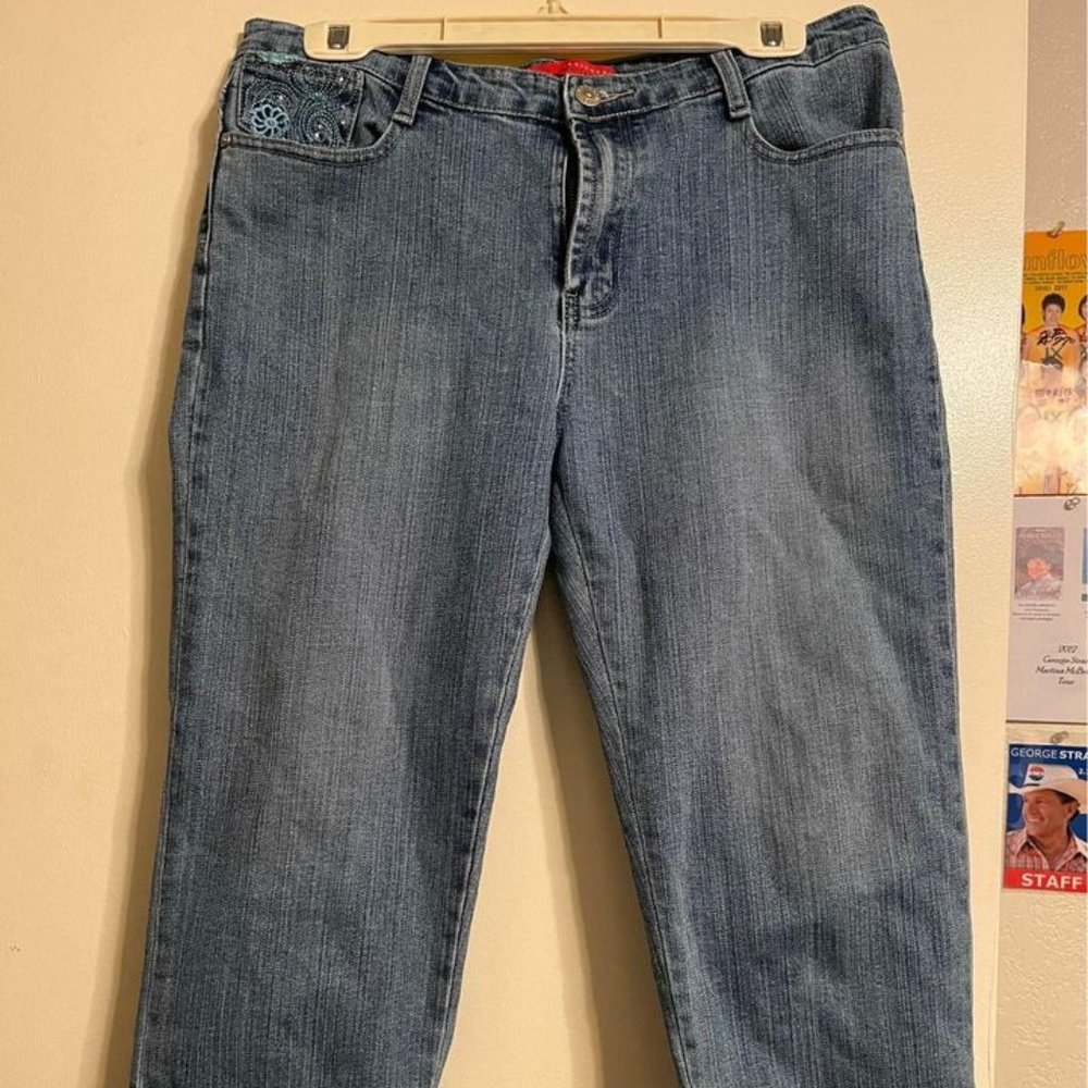 Jean Capris by Cosmopolitan, size 10